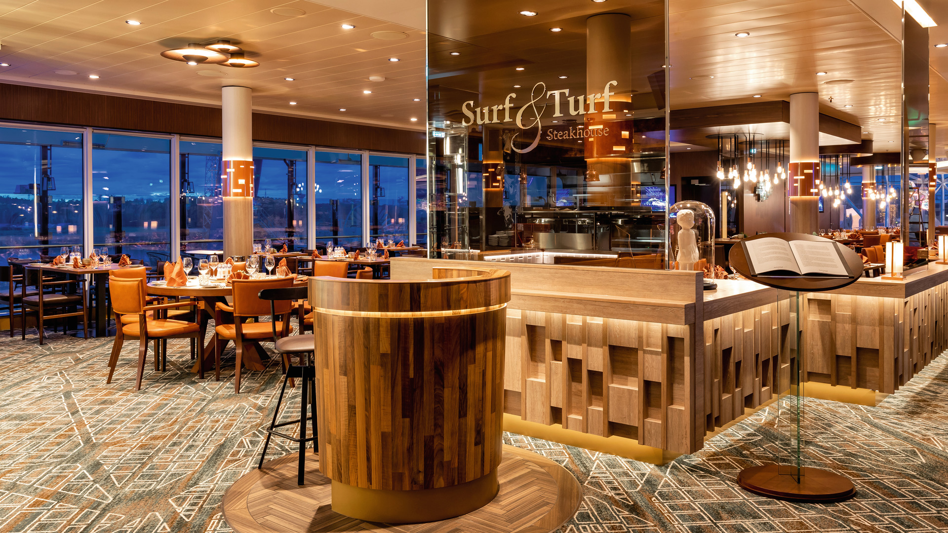 Surf & Turf – Steakhouse Die genussvolle Kreuzfahrt | TUI Cruises